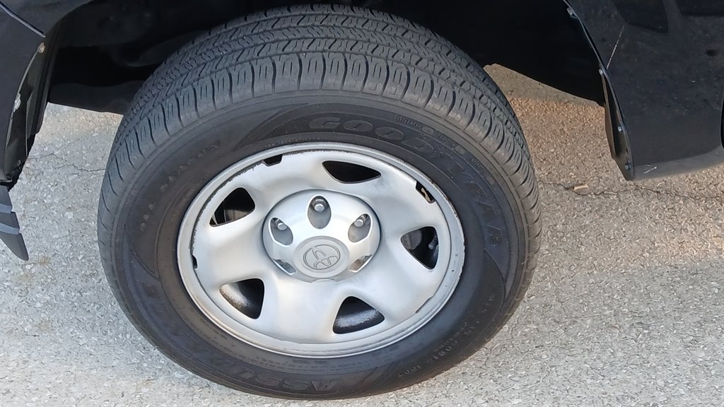 2017 Toyota Tacoma - $15,995