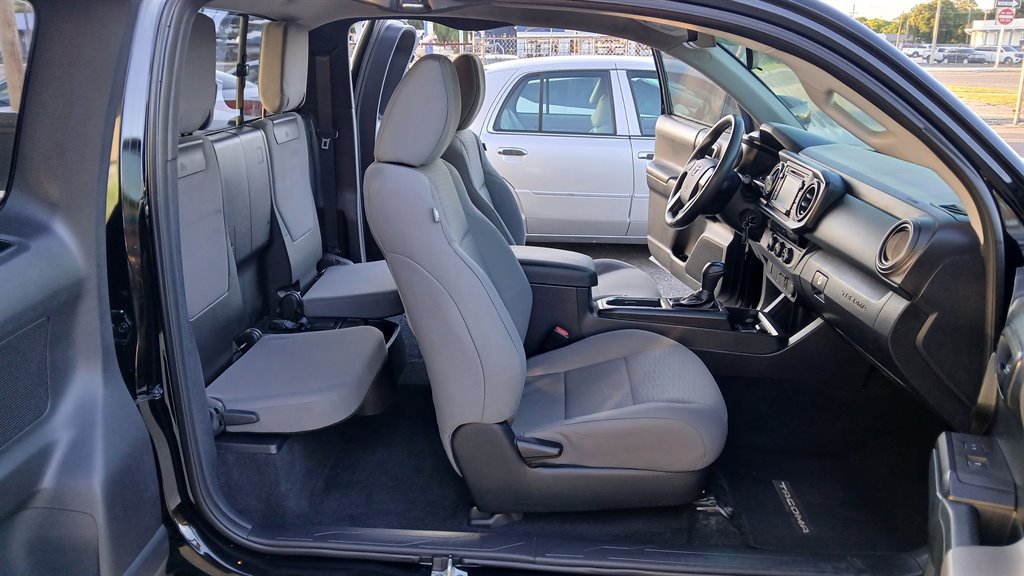 2017 Toyota Tacoma - $15,995