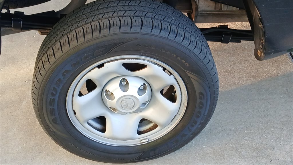 2017 Toyota Tacoma - $15,995
