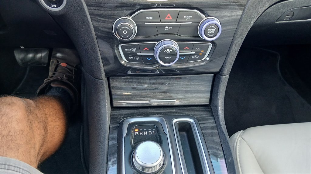 2018 Chrysler 300 - $17,995