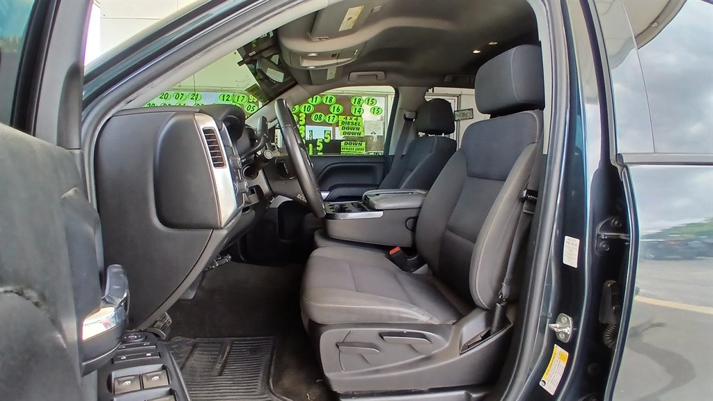 2018 Chevrolet Silverado - $17,995