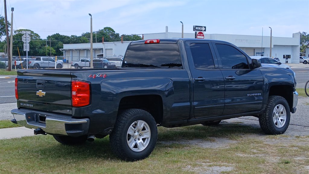 2018 Chevrolet Silverado - $17,995