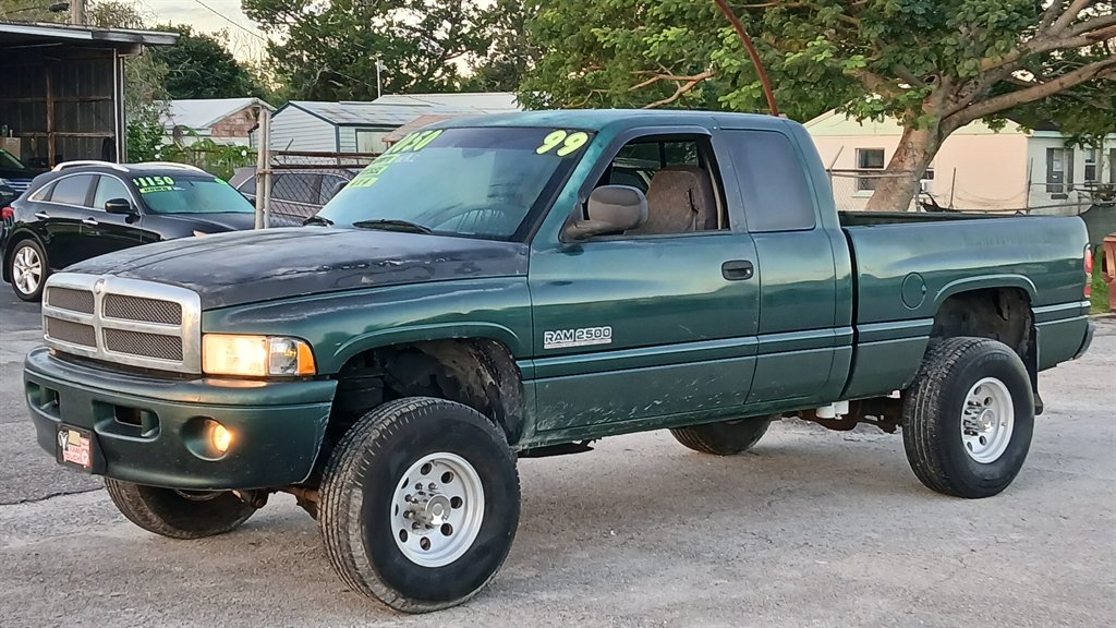 1999 Dodge Ram - $9,995