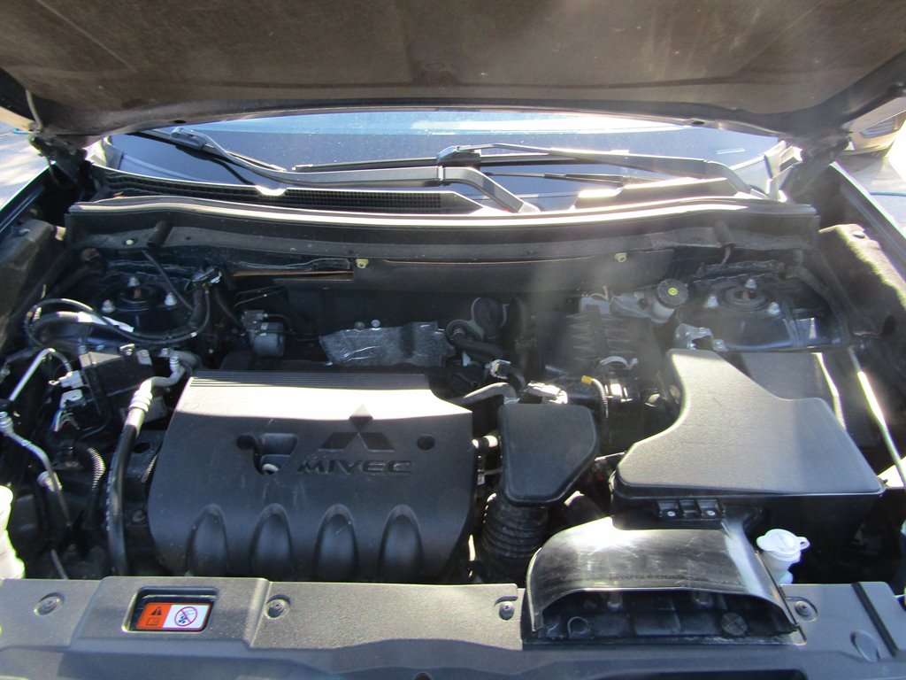 2020 Mitsubishi Outlander - $10,200