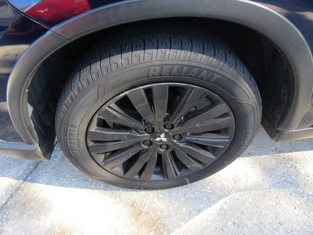 2020 Mitsubishi Outlander - $10,200