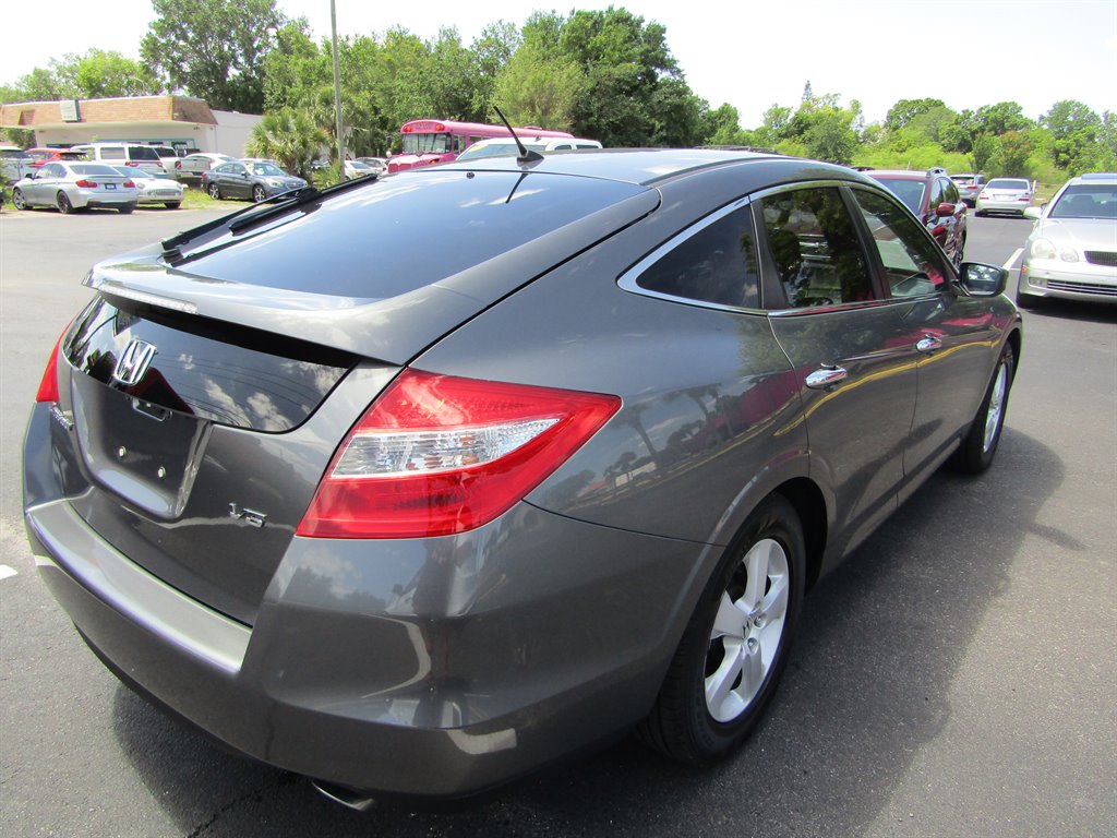2012 Honda Crosstour - $6,500