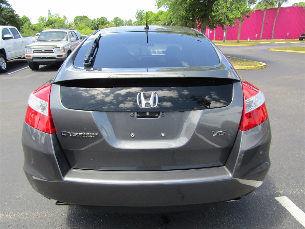 2012 Honda Crosstour - $6,500