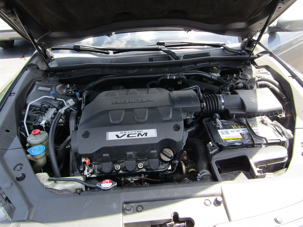 2012 Honda Crosstour - $6,500