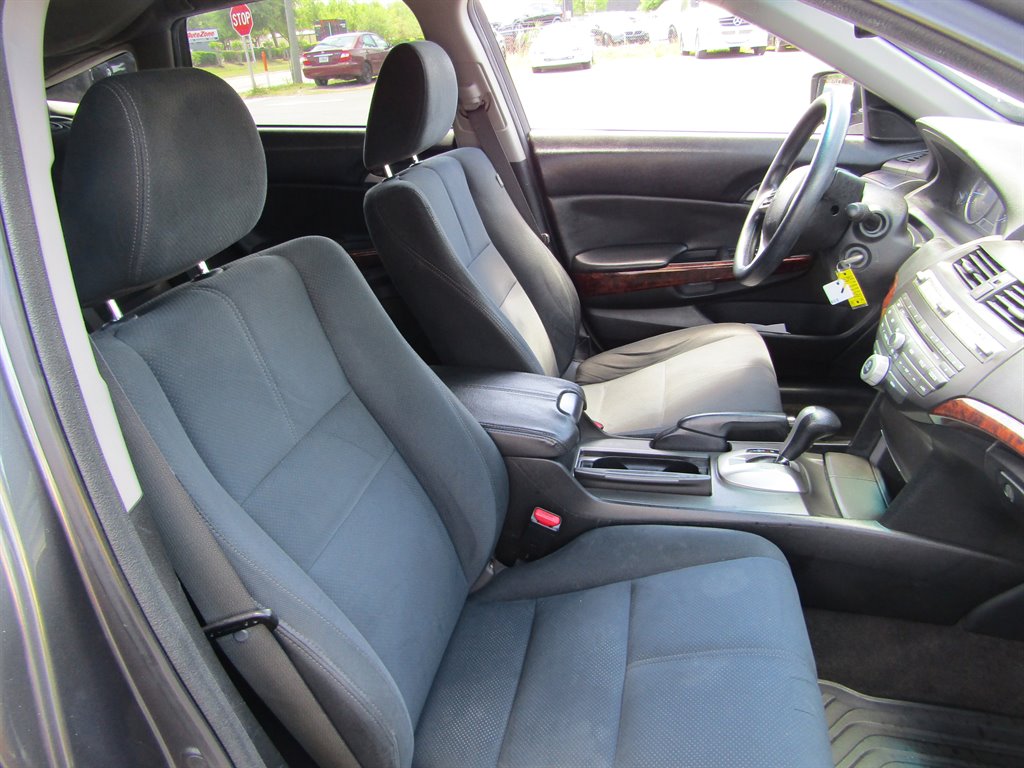 2012 Honda Crosstour - $6,500