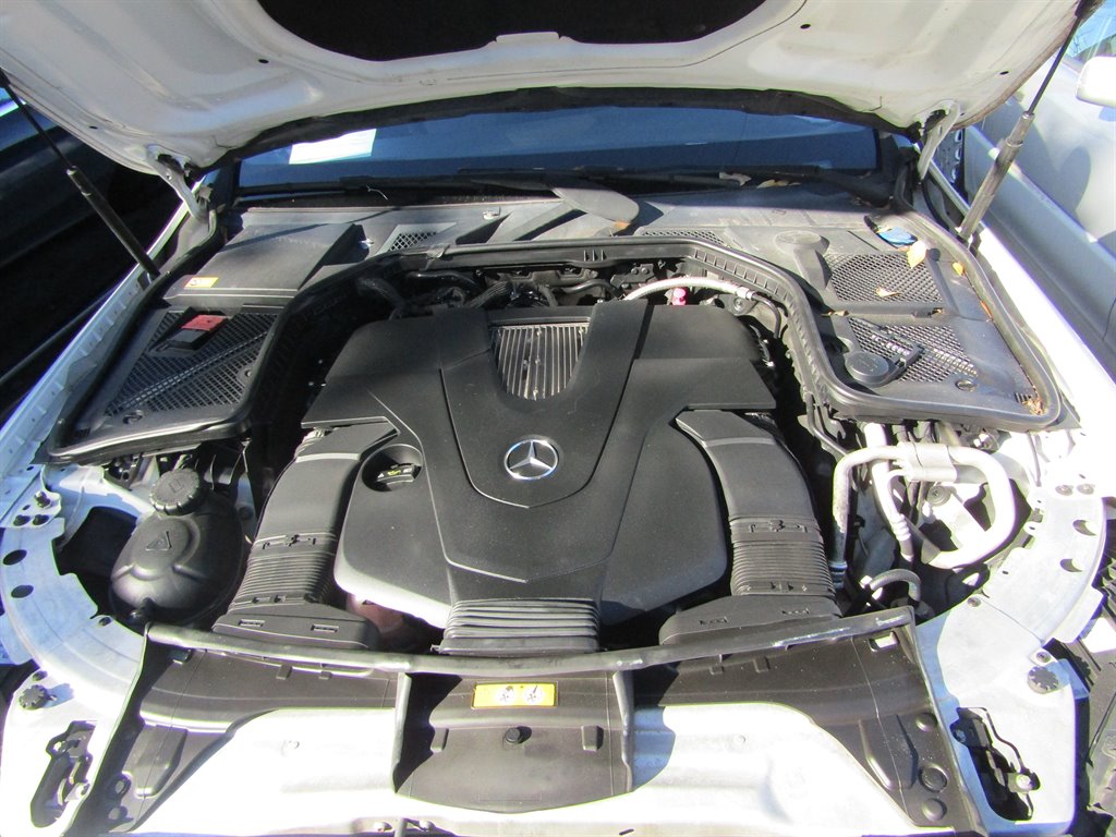 2015 Mercedes-Benz C-Class - $8,000
