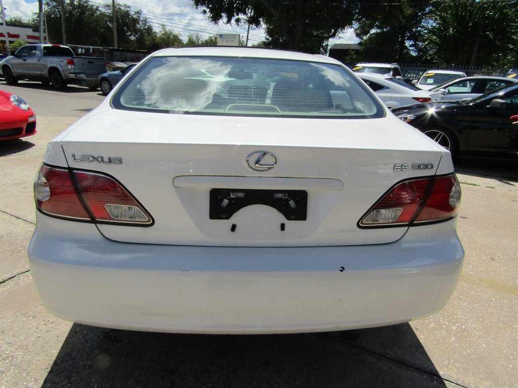 2003 Lexus ES - $1,800