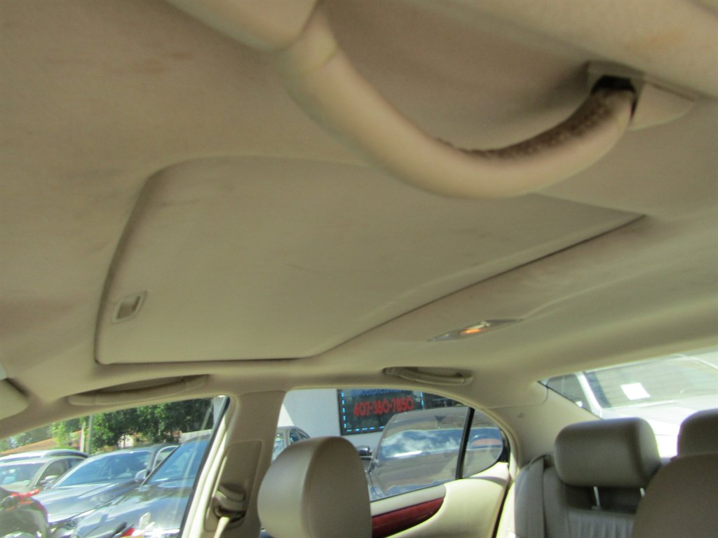 2003 Lexus ES - $1,800