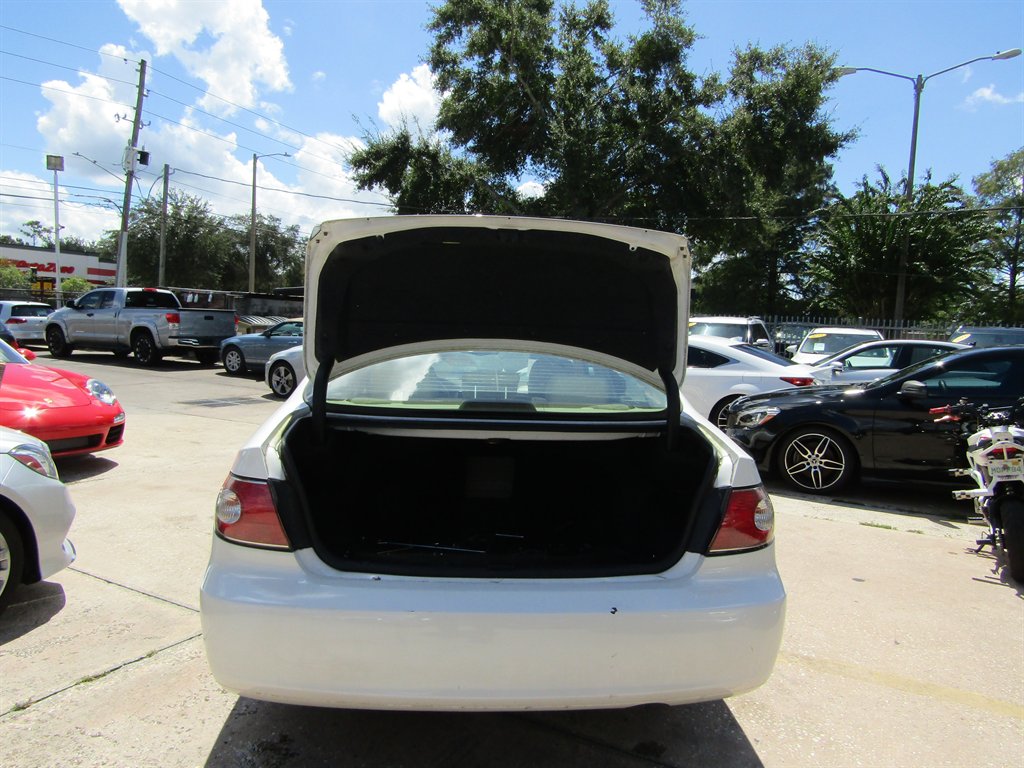 2003 Lexus ES - $1,800