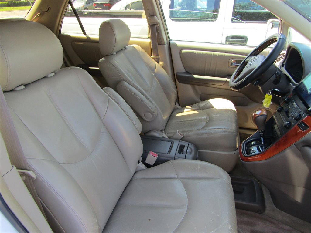 2002 Lexus RX - $2,999
