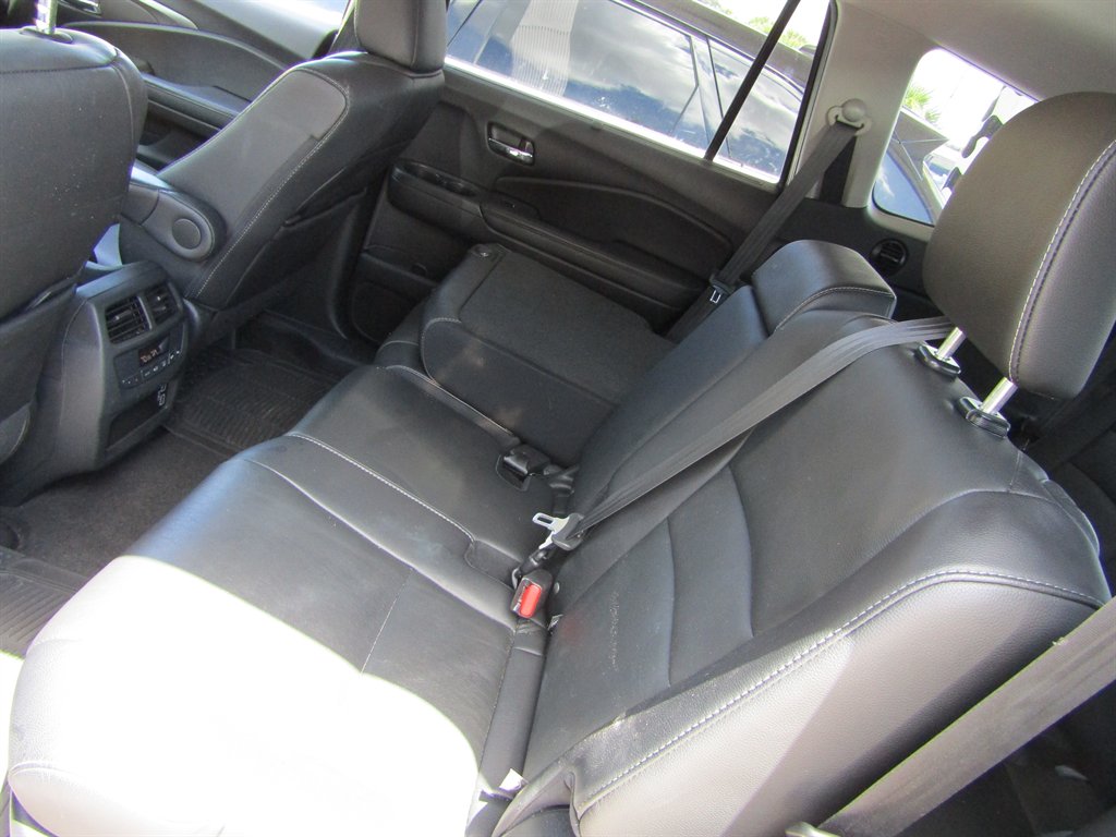 2021 Honda Pilot - $23,999