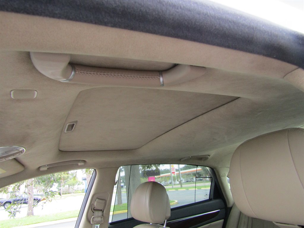 2011 Hyundai Equus - $8,000