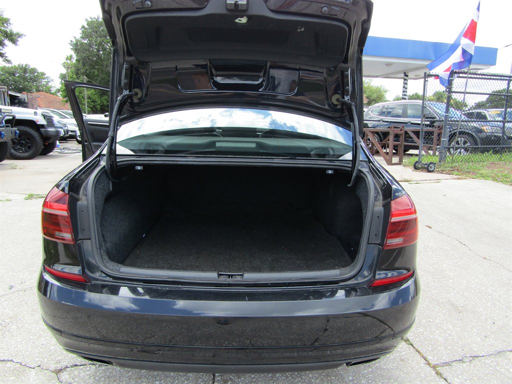 2018 Volkswagen Passat - $6,999