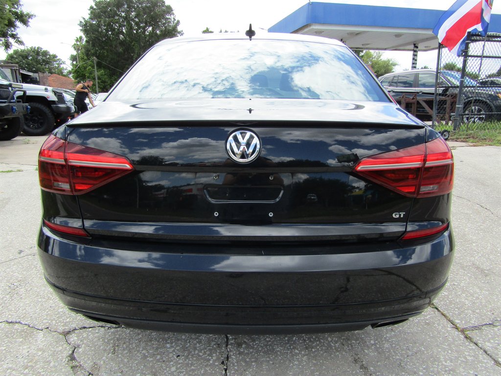 2018 Volkswagen Passat - $6,999