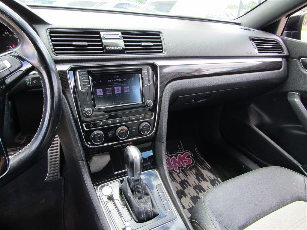 2018 Volkswagen Passat - $6,999