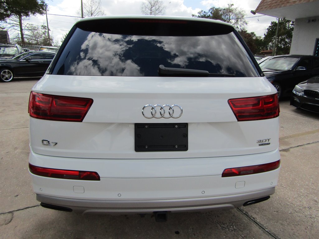2018 Audi Q7 - $19,999