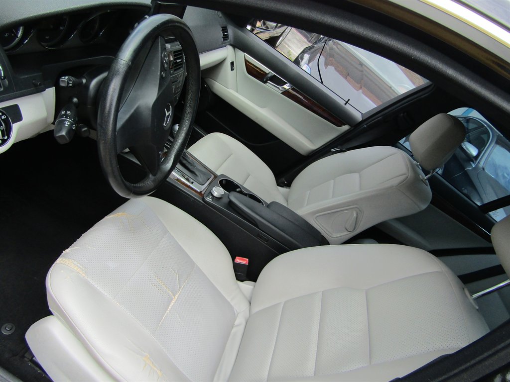 2009 Mercedes-Benz C-Class - $5,999