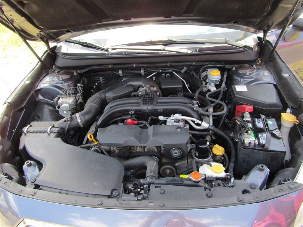 2015 Subaru Legacy Limited photo