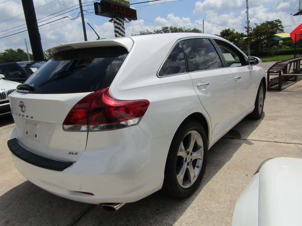 2013 Toyota Venza - $13,999