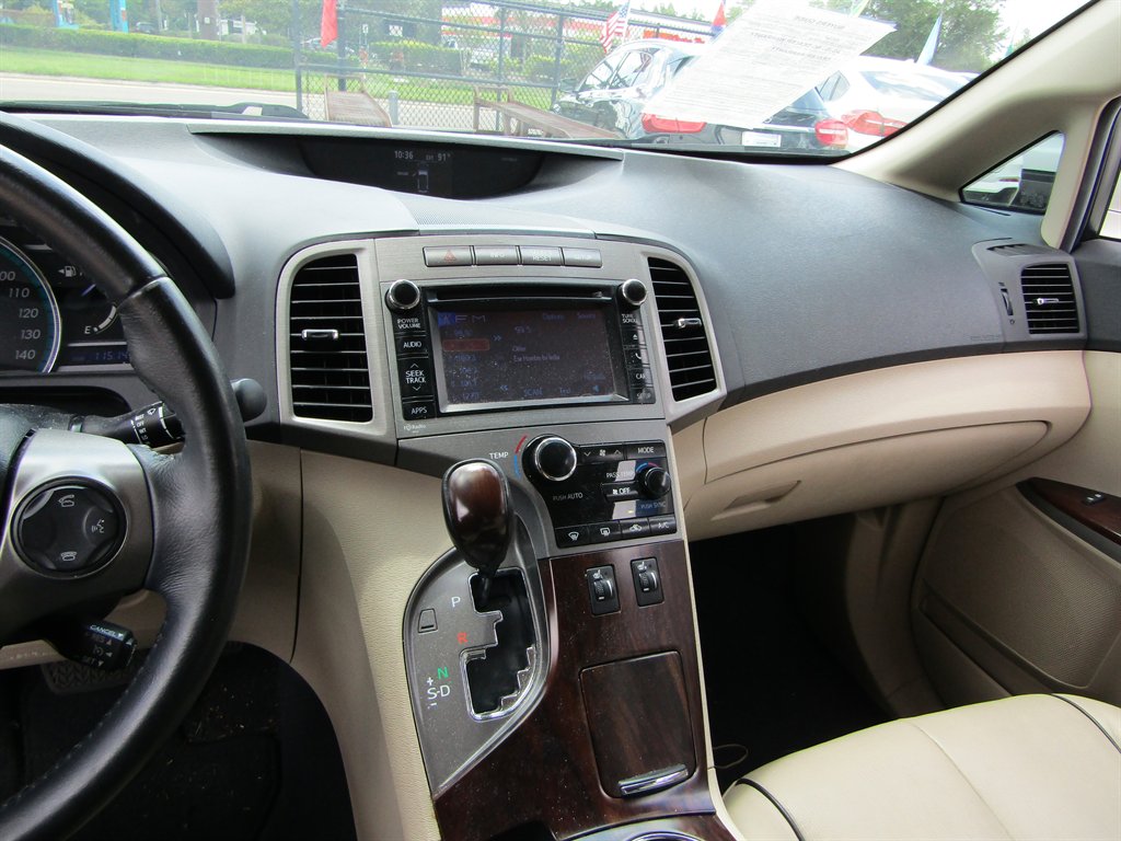 2013 Toyota Venza - $13,999