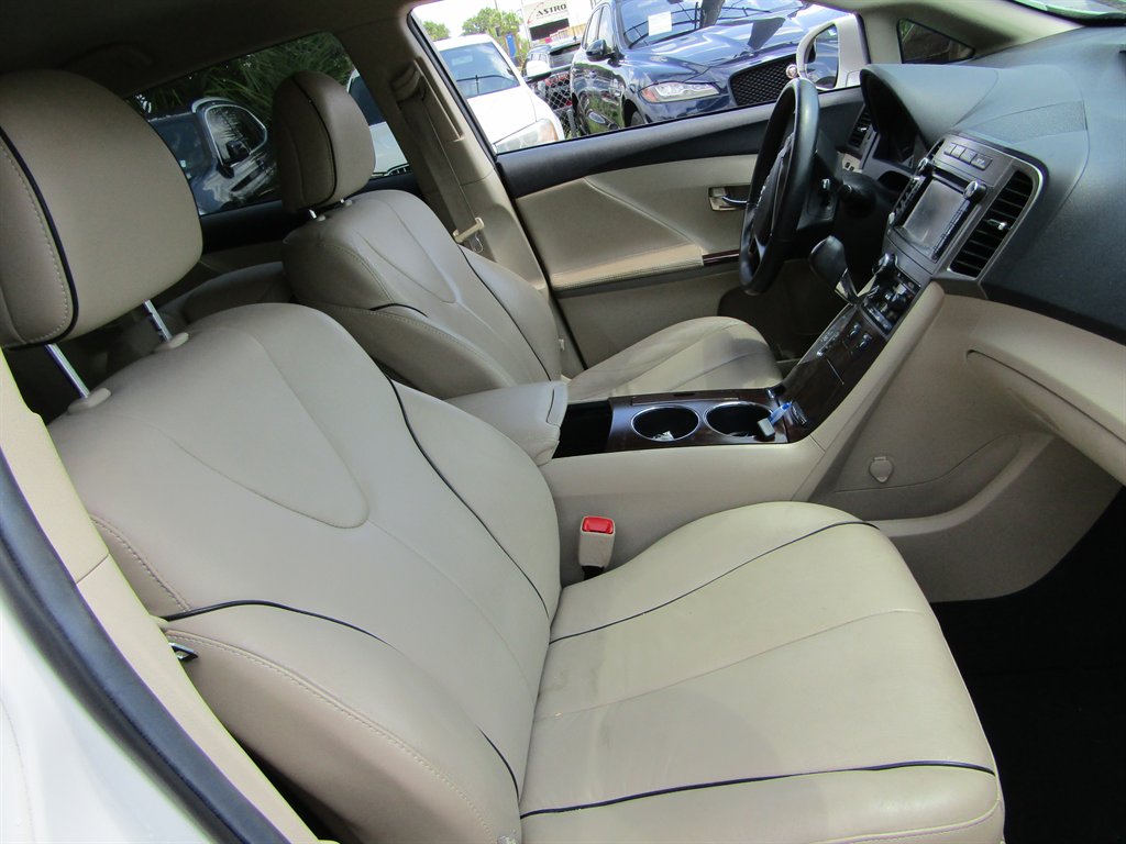 2013 Toyota Venza - $13,999