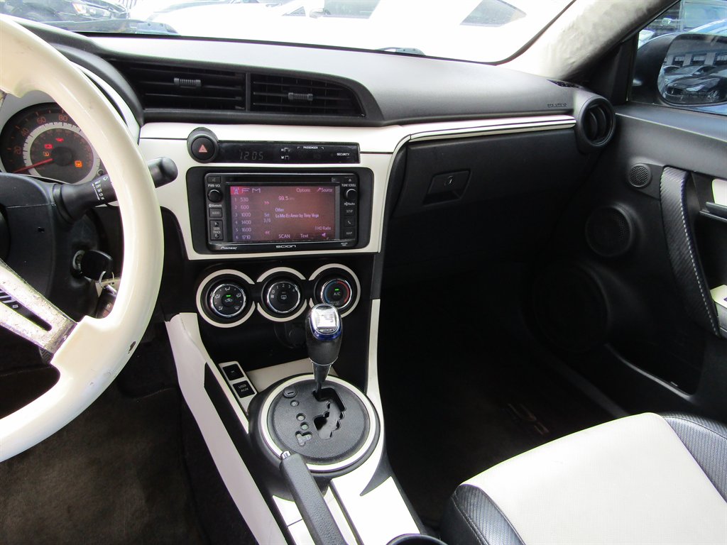 2014 Toyota Scion Tc - $5,999