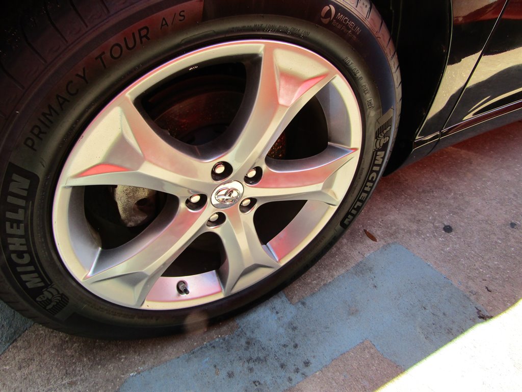 2013 Toyota Venza LE photo