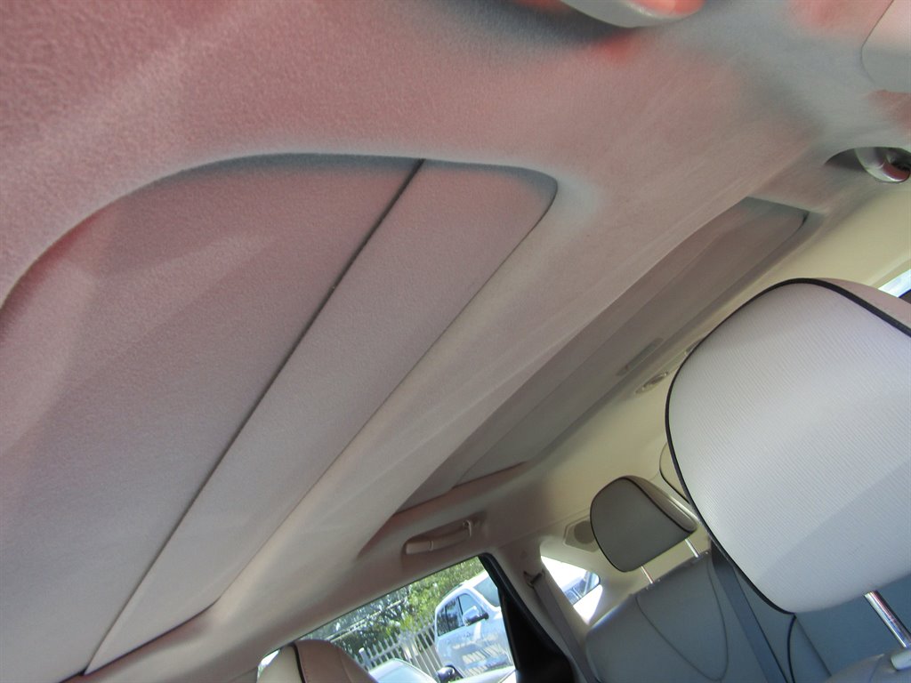 2013 Toyota Venza LE photo