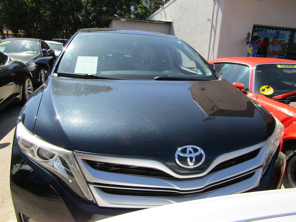 2013 Toyota Venza LE photo