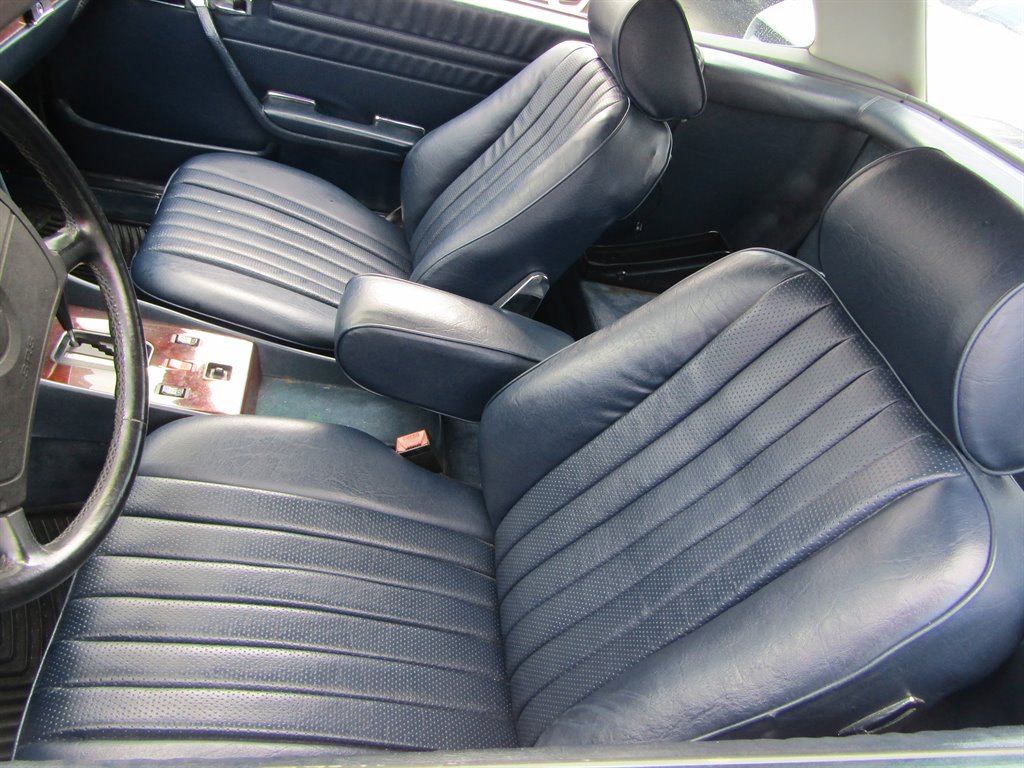 1988 Mercedes-Benz 560 - $11,000