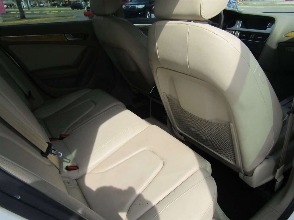 2009 Audi A4 2.0T quattro photo