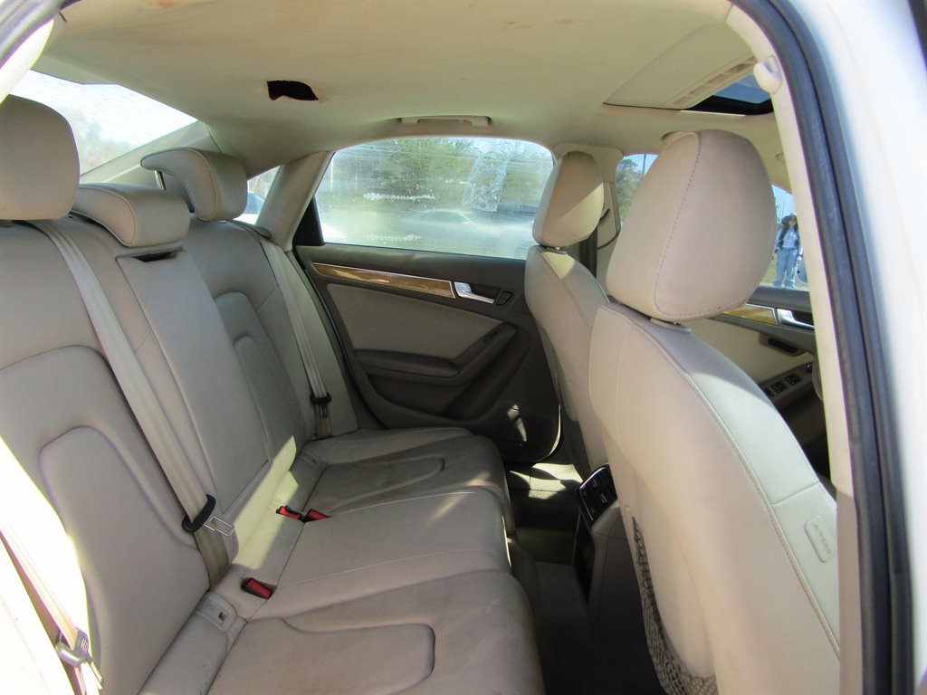 2009 Audi A4 2.0T quattro photo