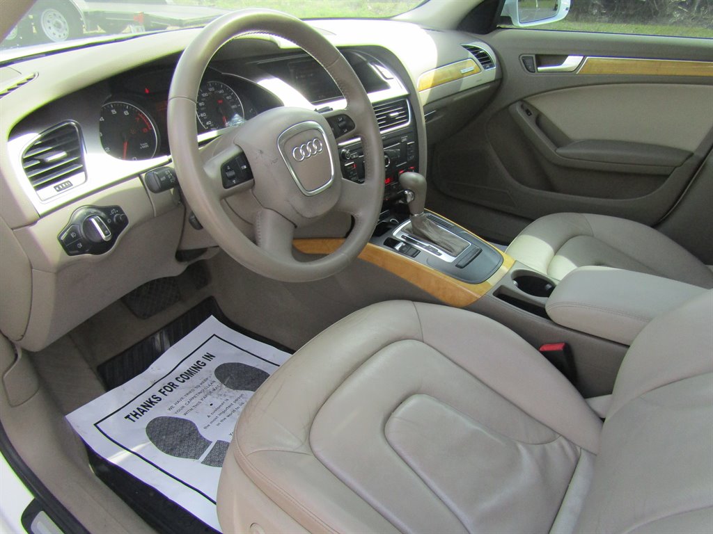 2009 Audi A4 2.0T quattro photo