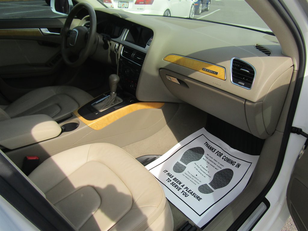 2009 Audi A4 2.0T quattro photo