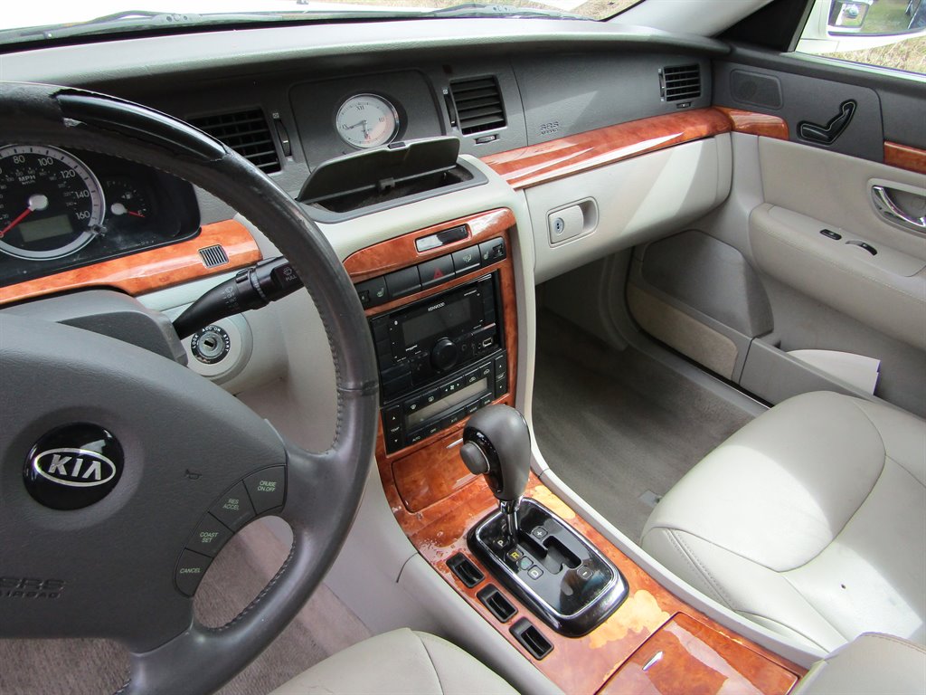 2006 Kia Amanti - $2,999