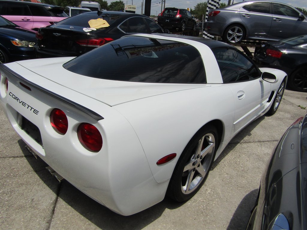 2000 Chevrolet Corvette photo