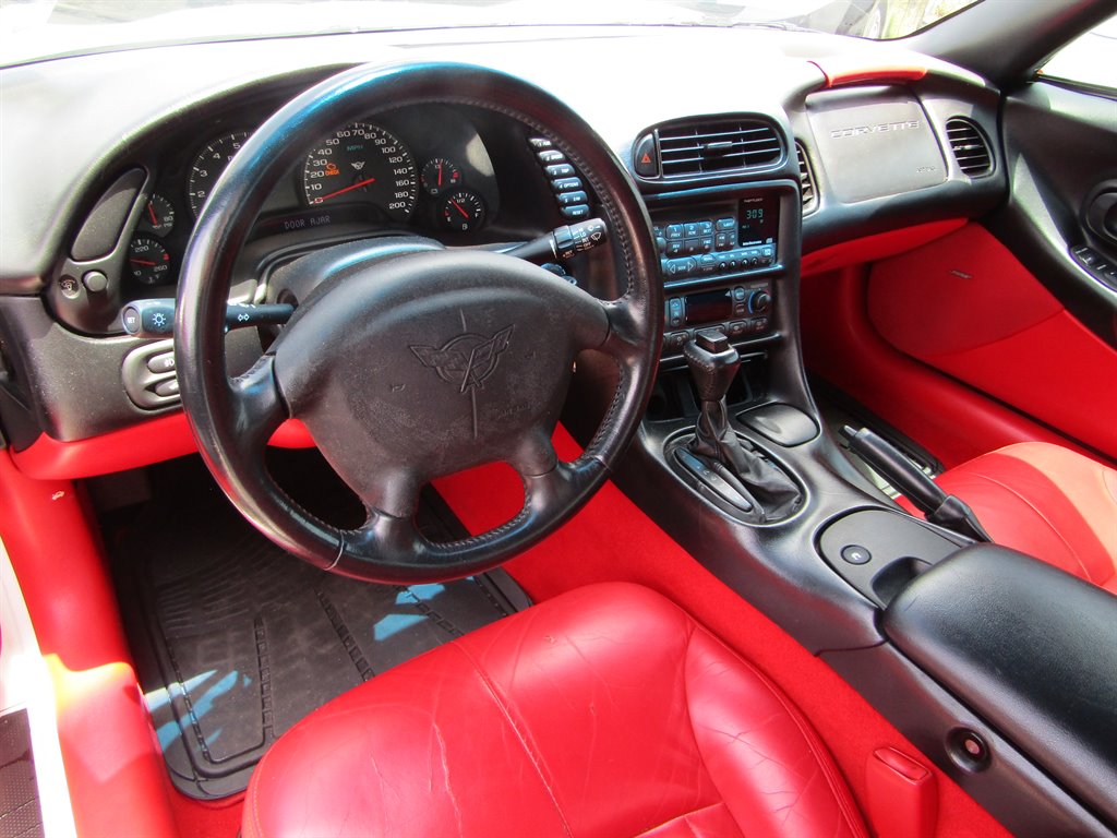 2000 Chevrolet Corvette photo