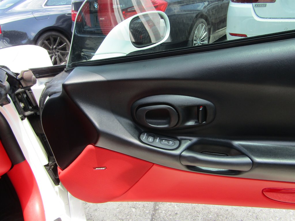 2000 Chevrolet Corvette photo