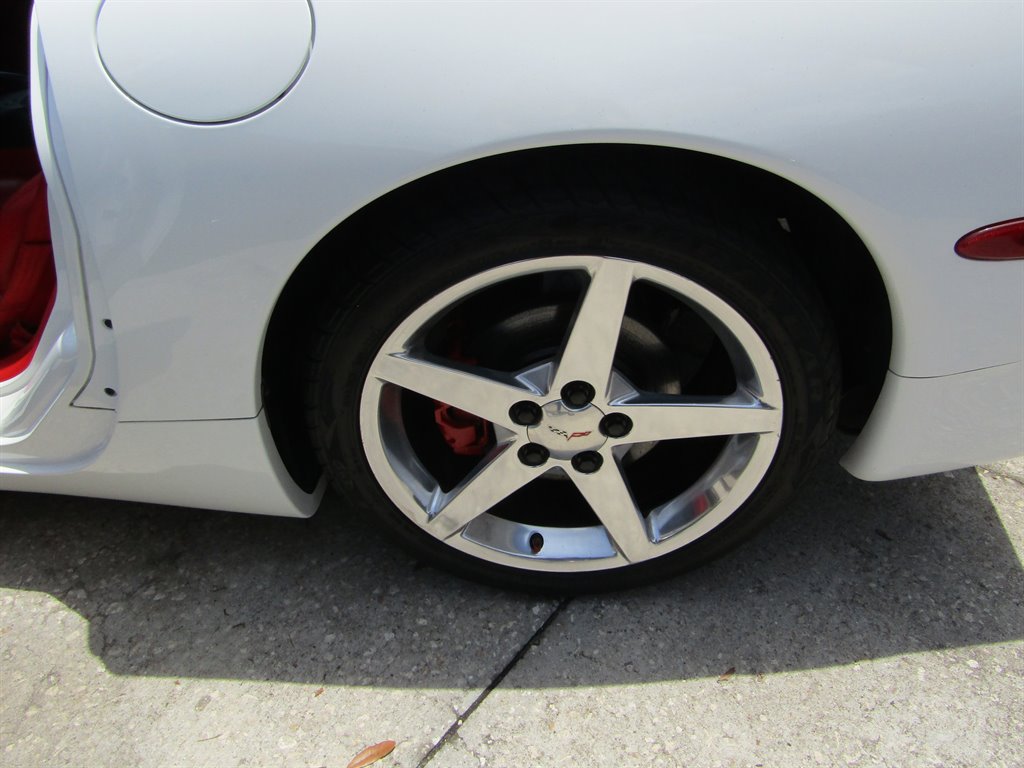 2000 Chevrolet Corvette photo