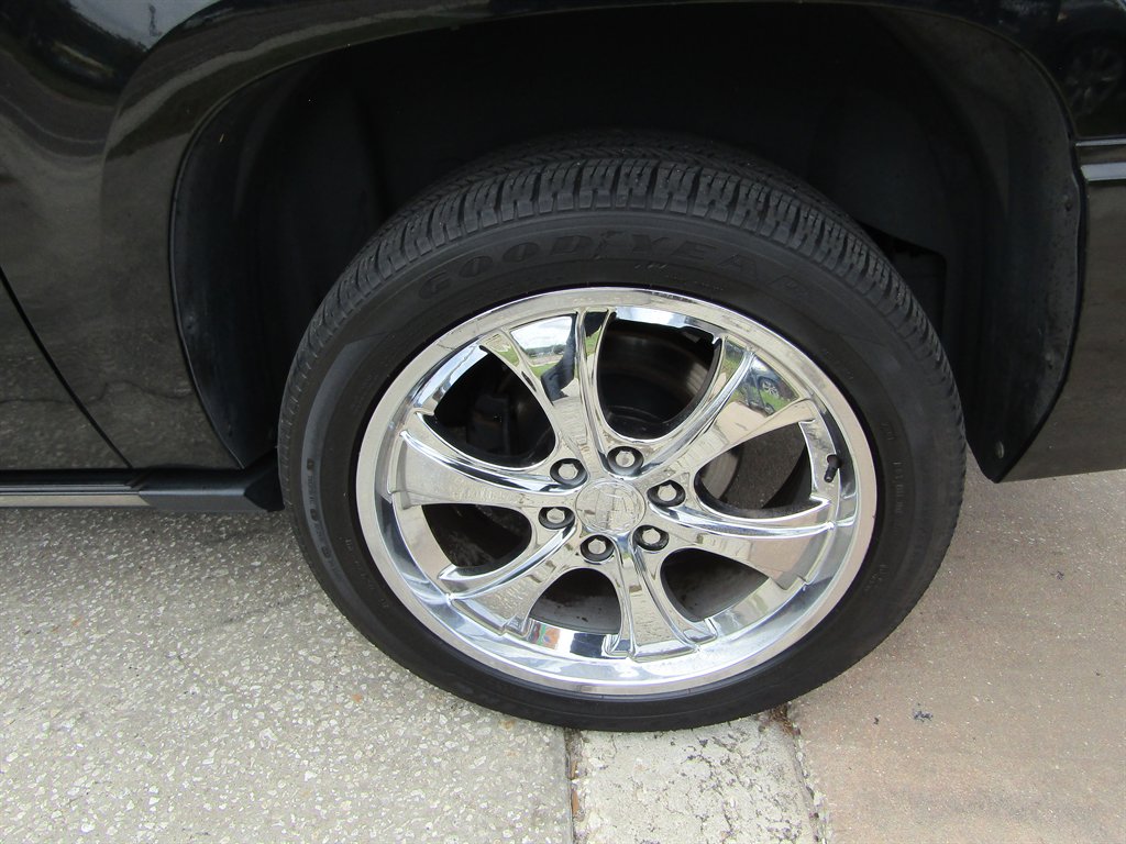 2011 Cadillac Escalade - $7,999