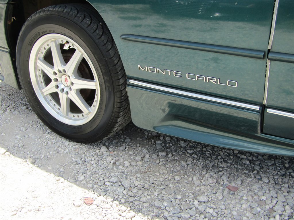 1997 Chevrolet Monte Carlo LS photo