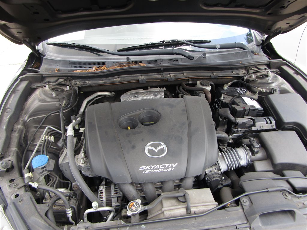 2014 Mazda Mazda3 i Sport photo