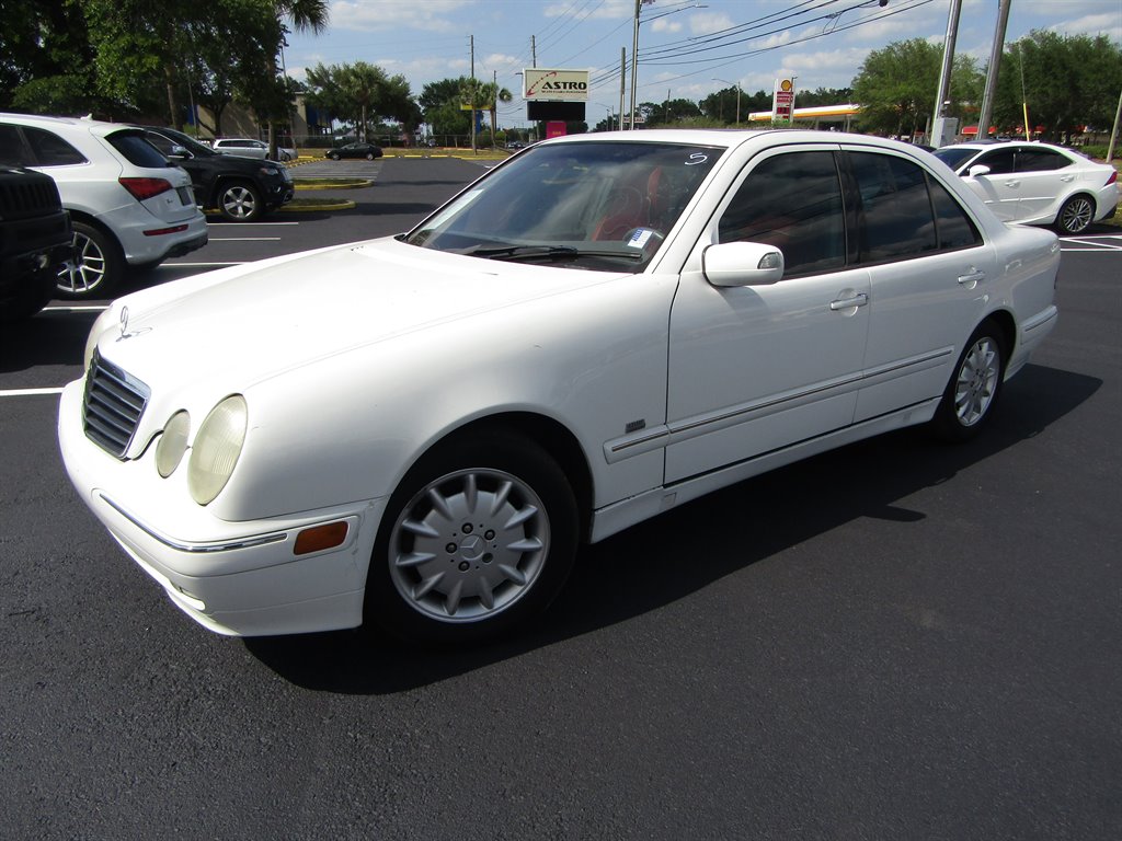 2000 Mercedes-Benz E-Class E320 photo