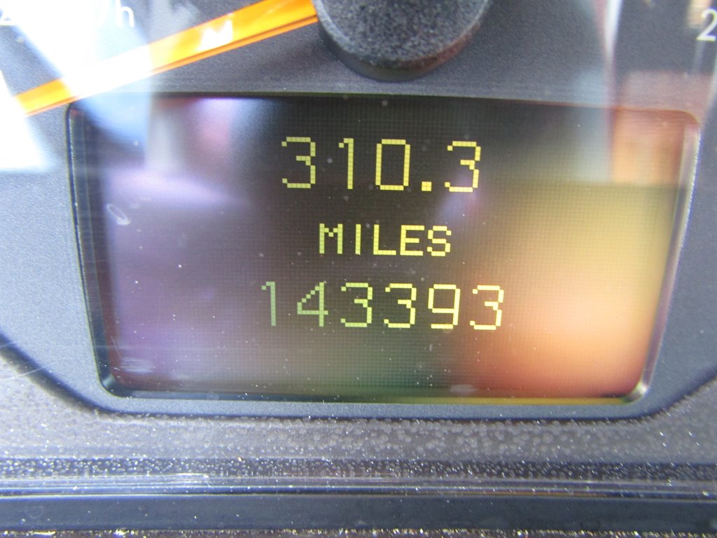 2000 Mercedes-Benz E-Class E320 photo