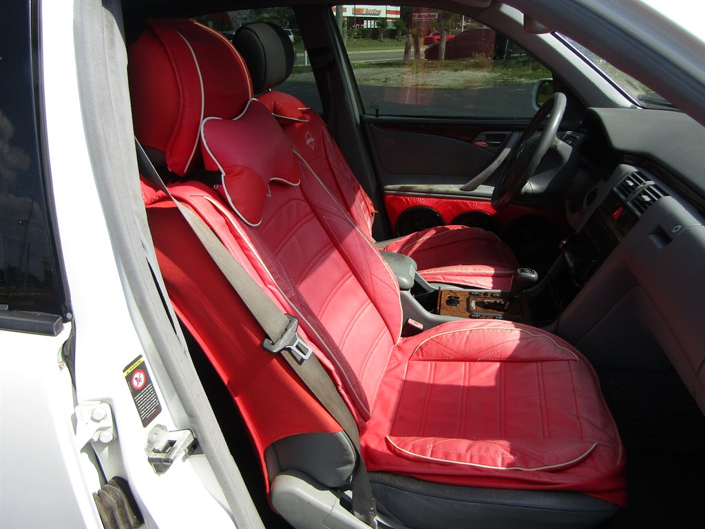 2000 Mercedes-Benz E-Class E320 photo