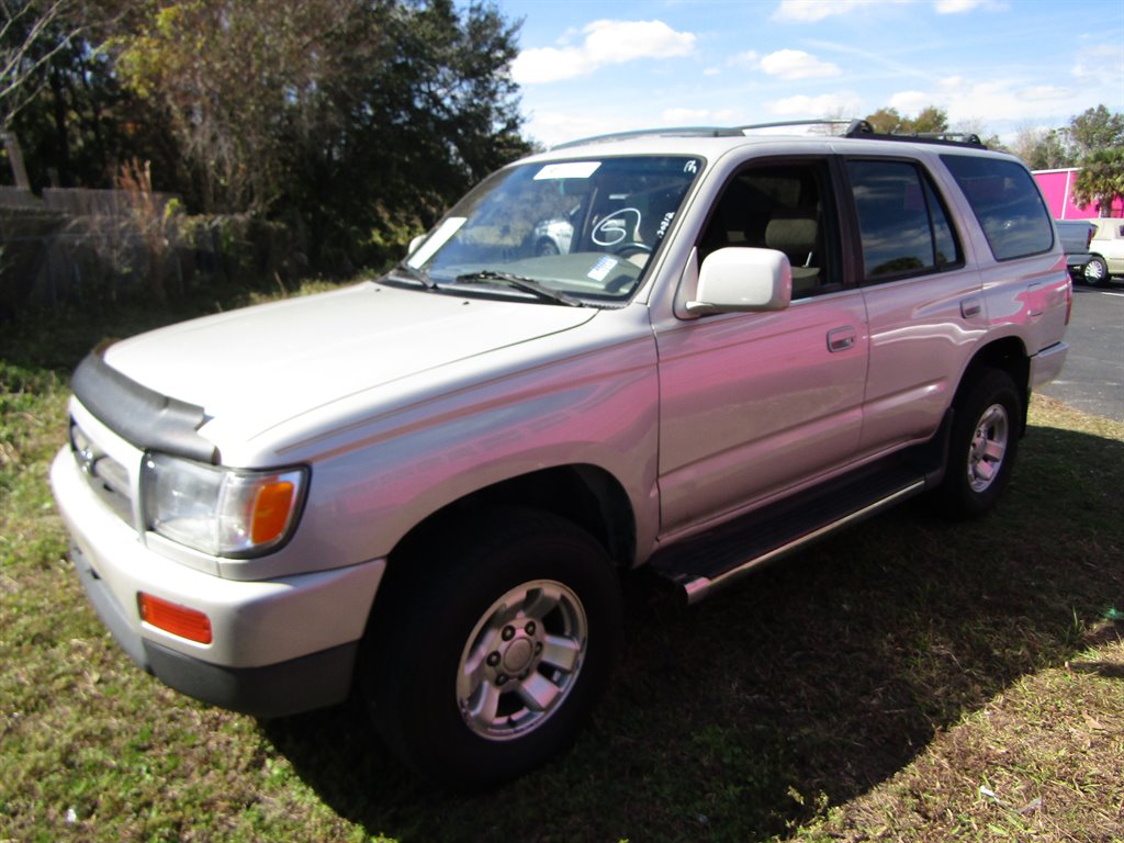 1998 Toyota 4Runner SR5 photo
